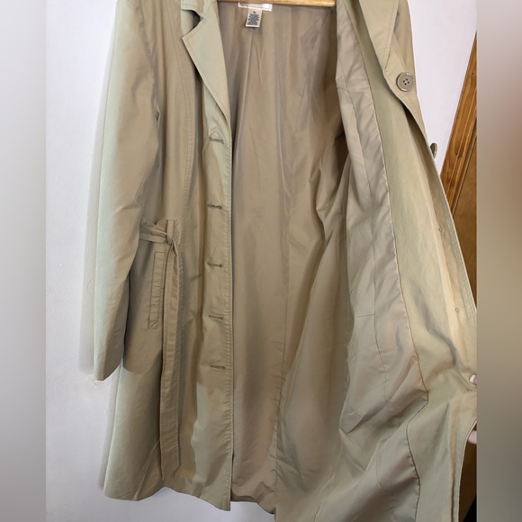 Old Navy classic trench coat - Picture 3 of 10